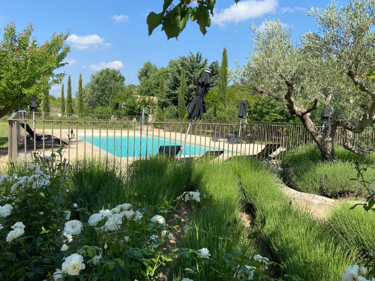 Domaine Du Mas Foucray Aparthotel Les Baux-de-Provence Luaran gambar