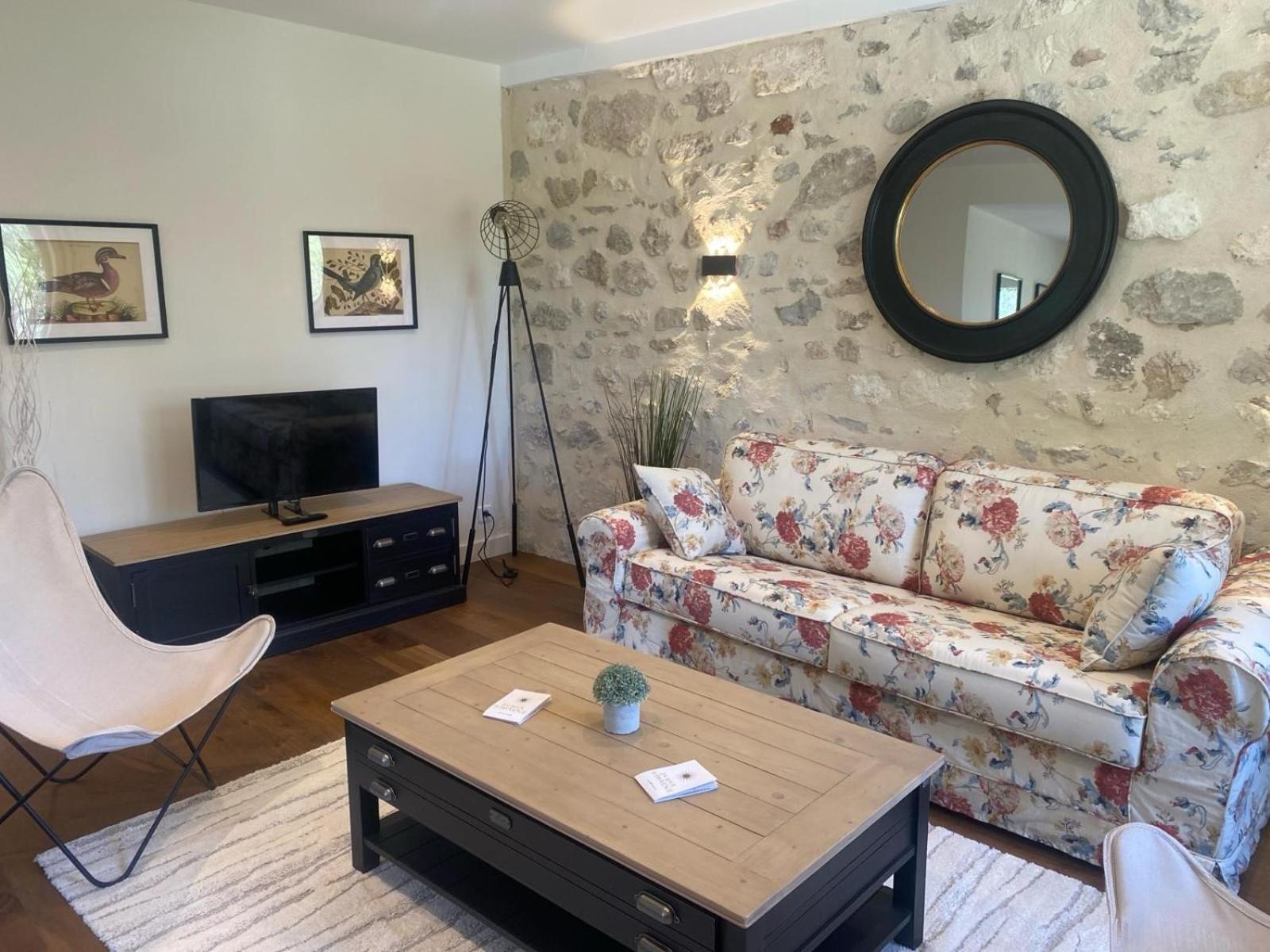 Domaine Du Mas Foucray Aparthotel Les Baux-de-Provence Luaran gambar